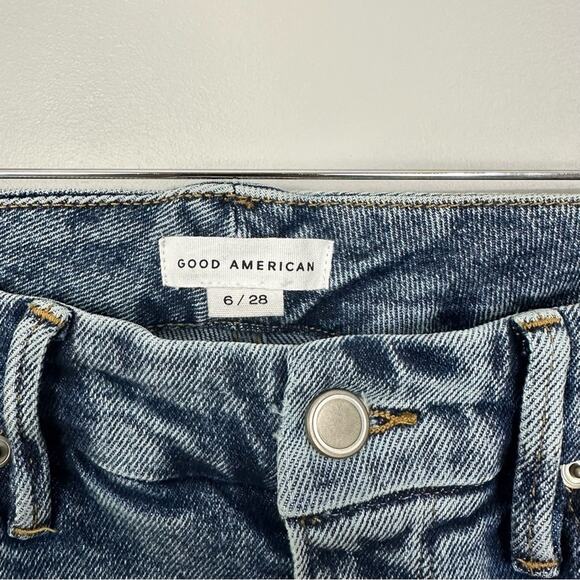 Good American Good Waist Good Crop Jeans Distressed Medium Wash Size 6 - Picture 3 of 15